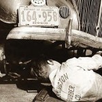 Washington-DC-auto-mechanic-under-car-1942